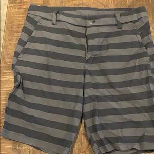 Lululemon 34 grey and black shorts